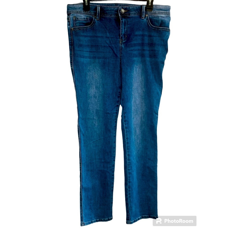 Lincoln Outfitters Women’s Bootcut Jeans Size 16